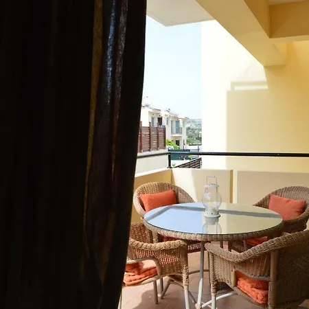 Cosy 1 Bed Flat Apartament